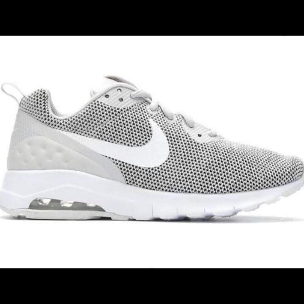 Nike Women Air Max Motion LW Sneakers (Grey/White)